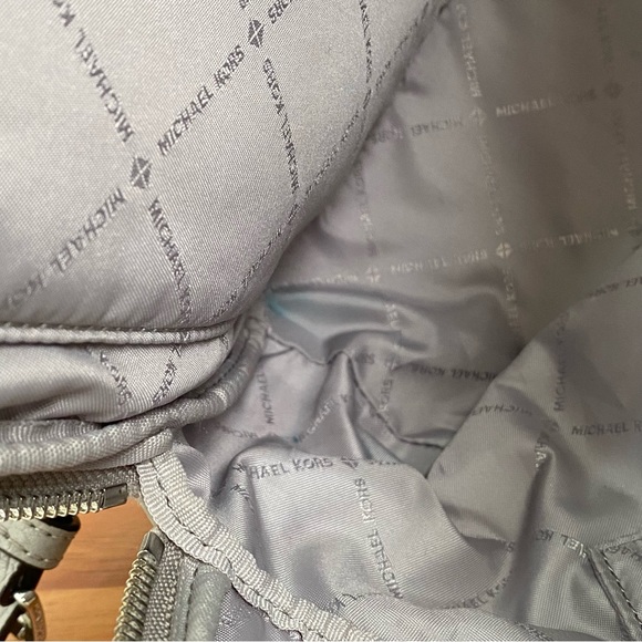 MICHAEL Michael Kors “Erin” Pearl Gray Pebbled Leather Medium Backpack - Picture 15 of 16